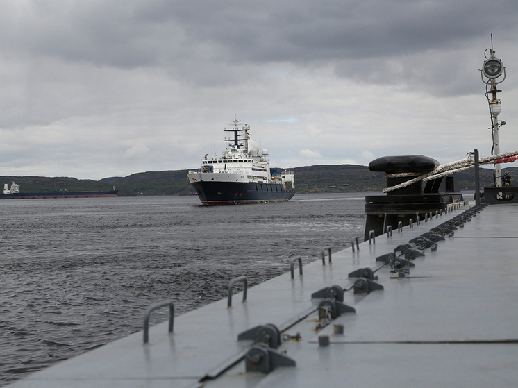 Капитан первого ранга Фатигаров опроверг обвинения Британии в адрес судна «Янтарь»