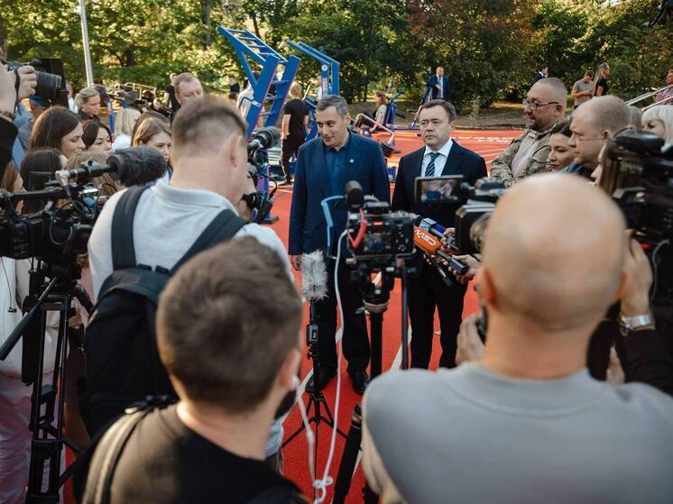 Губернатор Курской области поздравил журналистов телевидения с профессиональным праздником