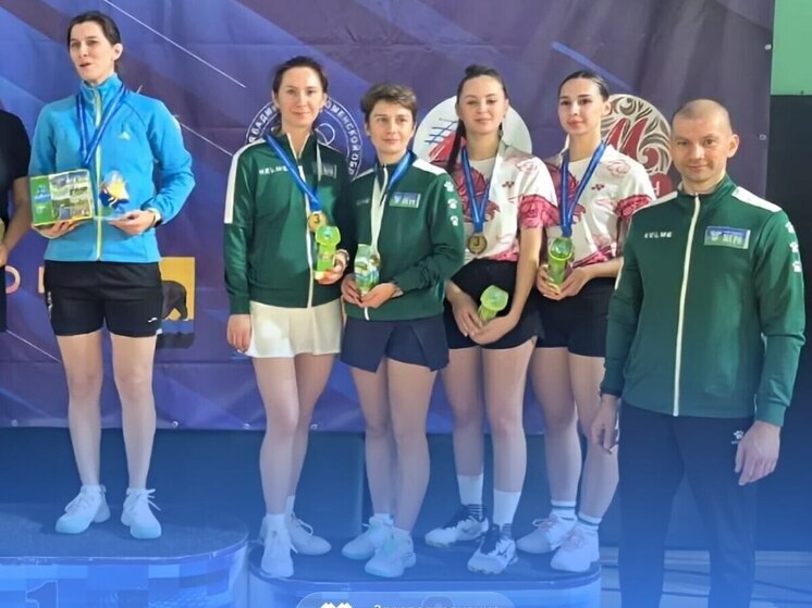 Врач из Югры завоевала бронзовую медаль на открытом чемпионате по бадминтону
