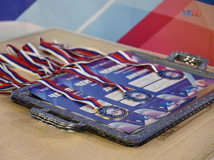 Боровские атлеты взяли золото и серебро на турнире «Серебряный гриф»