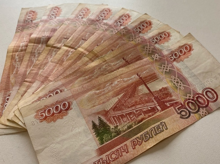 Школьница из Новосибирской области от имени фейкового жениха обманула девушку на 250 тысяч