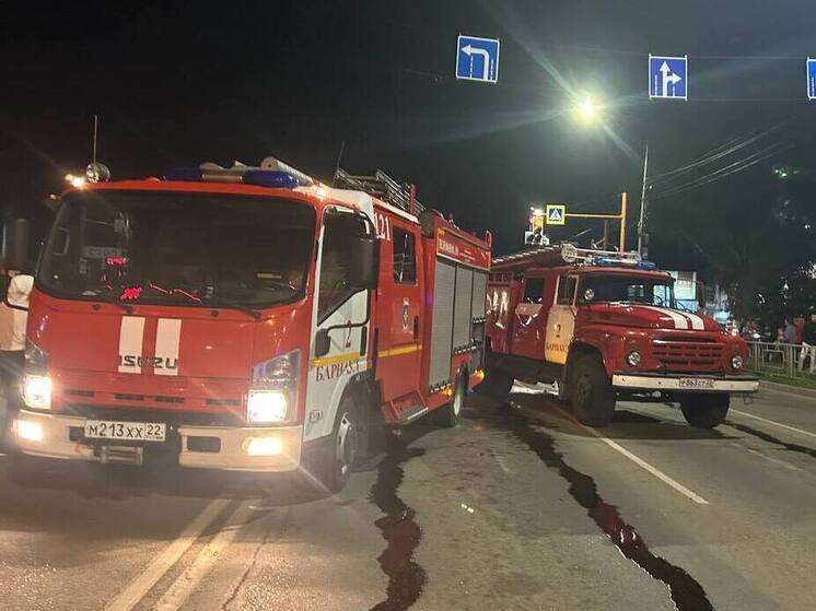 Неизвестные попытались поджечь квартиру в доме на Шумакова в Барнауле