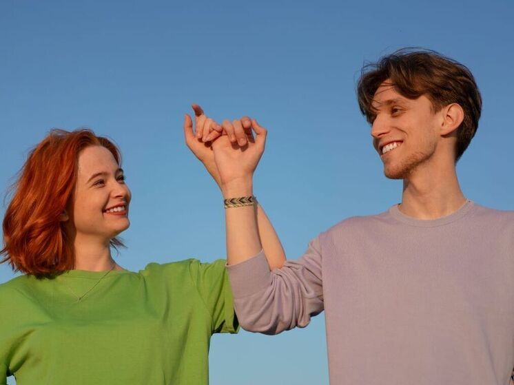 Современные психологические исследования бросают вызов традиционному представлению о дружбе как взаимовыгодном обмене