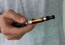 Новое – и по-своему отвратительное – исследование показало, что электронные сигареты в тысячи раз грязнее обычного сиденья унитаза