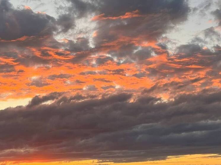 Астрономы выкупили метеорит и часть кровли дома в Окуловке