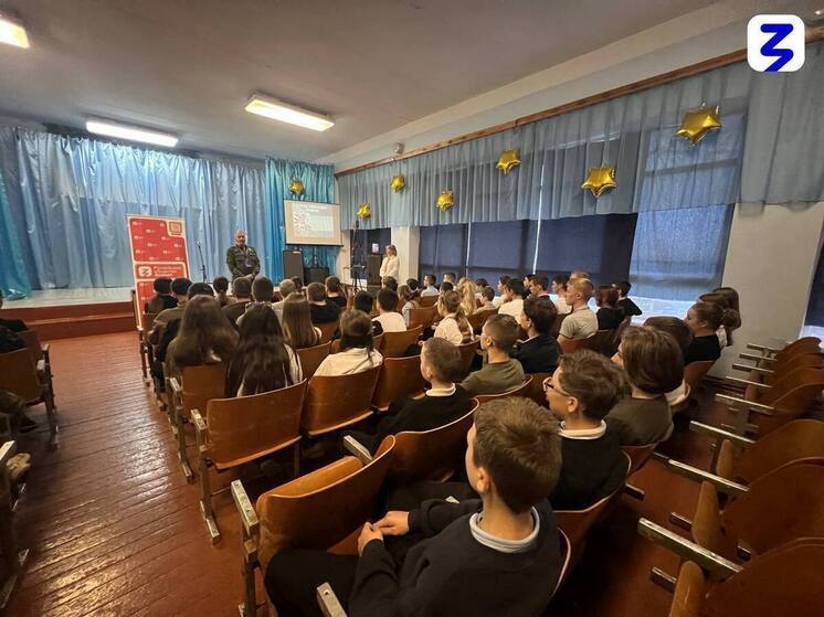 Герой России Сергей Архипов встретился со школьниками Херсонской области