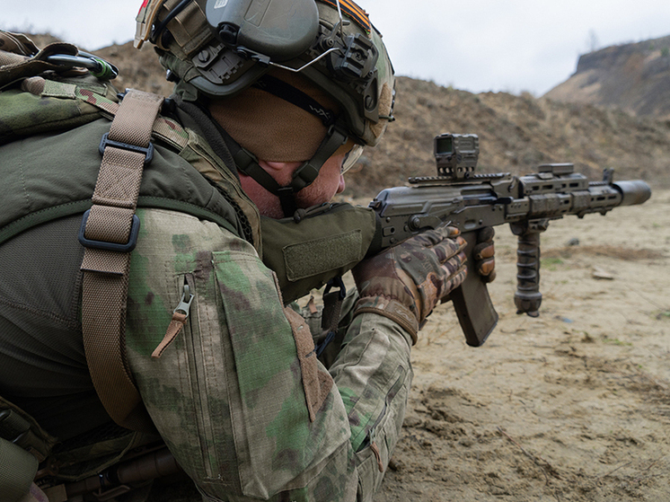 Спецподразделения Росгвардии в Пензенской области отрабатывают навыки стрельбы из автомата