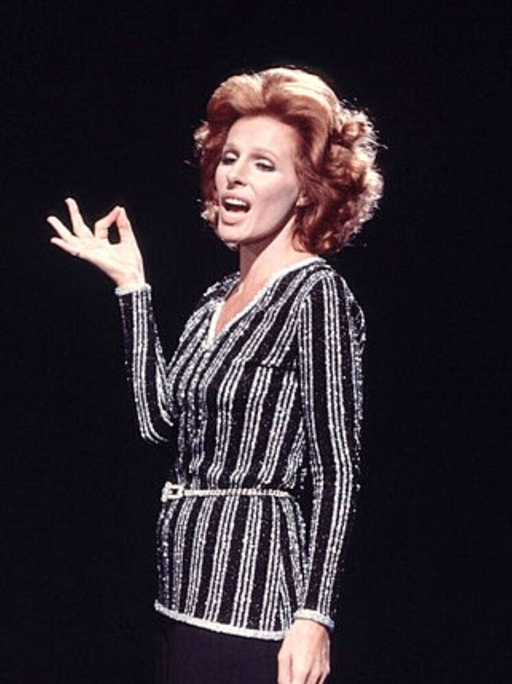 Corriere della Sera: известная итальянская певица Орнелла Ванони умерла в 91 год