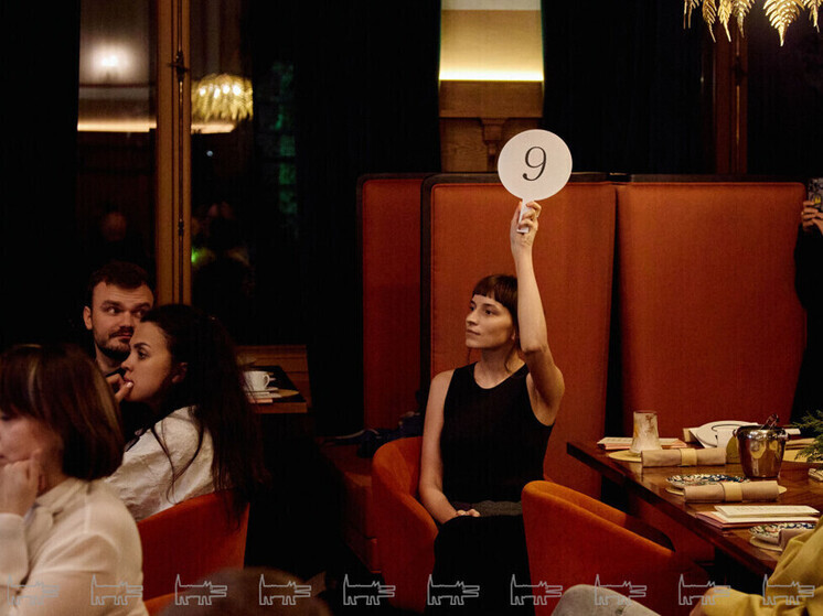 В Самаре на VI Осеннем аукционе современного искусства было продано 9 из 14 лотов на миллион рублей