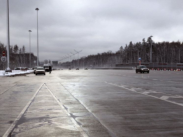 Стало известно, как не попасть в аварию на обледеневшей трассе