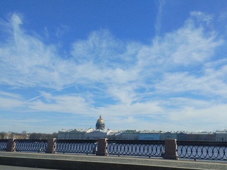 Петербуржцам порекомендовали охотиться за солнцем в обеденный перерыв