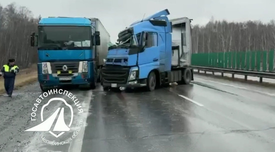 Ледяной дождь и гололед стали причиной нескольких ДТП под Челябинском