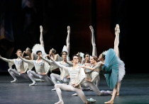 В Москве к 100-летию Майи Плисецкой один за другим показали два вечера, посвященные великой балерине XX века