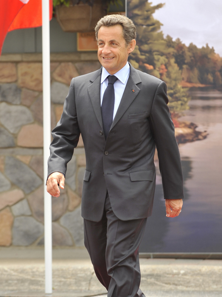 Экс-президент Франции Саркози анонсировал книгу о проведенных 20 днях в тюрьме