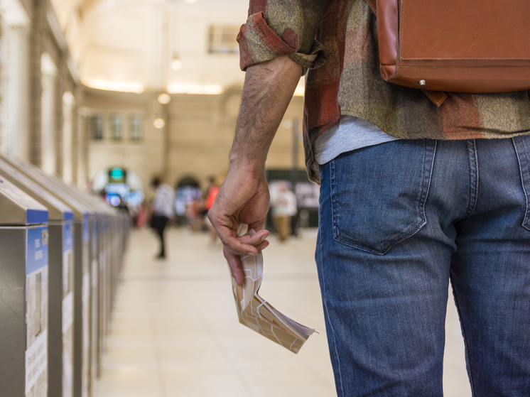 В Красноярске выявлены 10 мигрантов с российским гражданством, не вставших на воинский учет