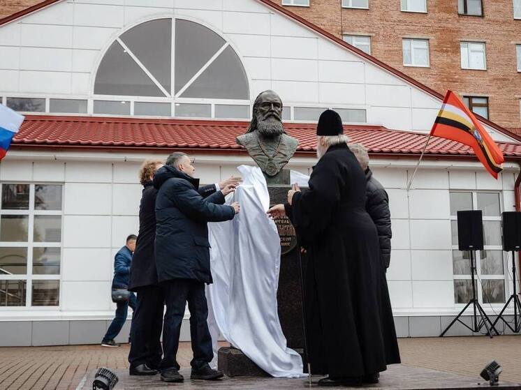 Памятник Святителю Луке открыли в Курске в честь 30-летия его канонизации
