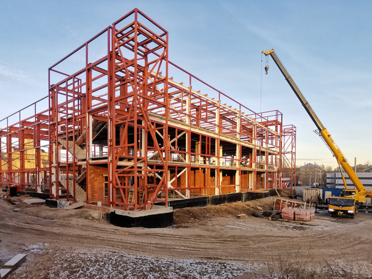 В Перми продолжается строительство бассейна на Гайве