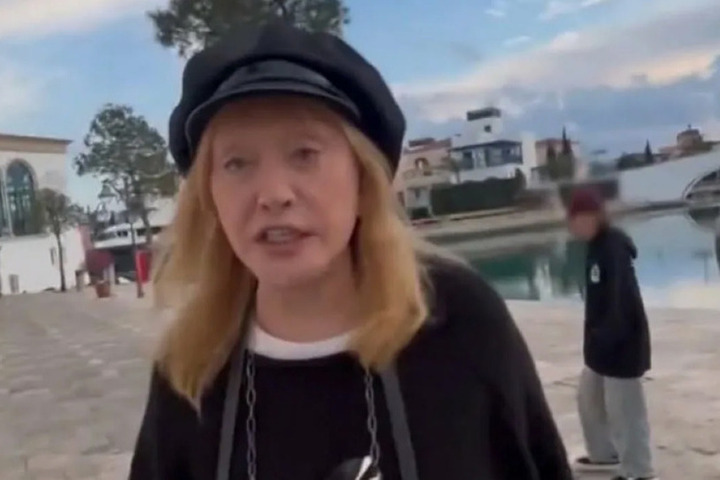 Российский артист одной фразой осадил кайфующую на Кипре Пугачеву