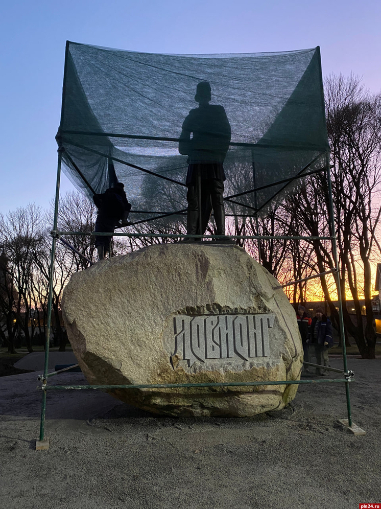 Псков готовится к открытию памятника князю Довмонту