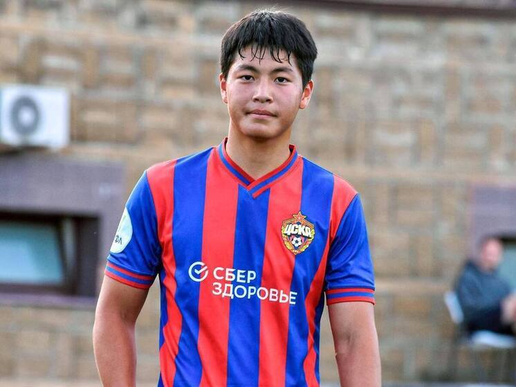 Мингиян Бадмаев стал призером молодежной футбольной лиги России