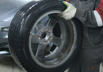 Иногда они возвращаются: шины-«наварки», которые были из-за дефицита в ходу в СССР, теперь снова стали востребованы