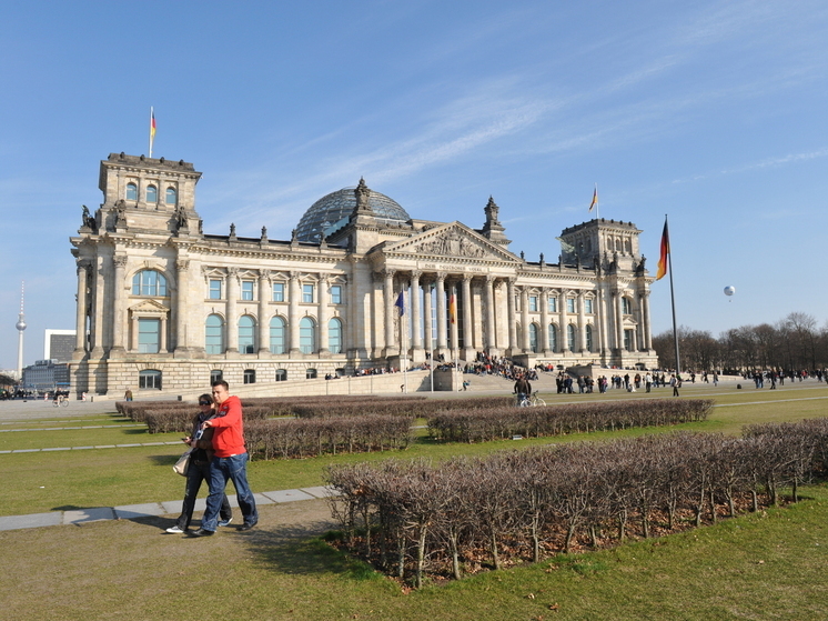 DPA: Мерц помирился с да Силвой и предложил пойти вместе потанцевать