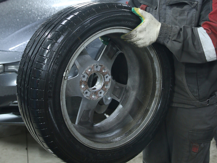 Наваренные шины: россияне вспомнили дедовский способ сэкономить на резине0
