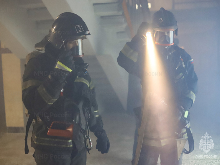 В УДС «Молот» прошли учения по тушению пожара в спорткомплексе