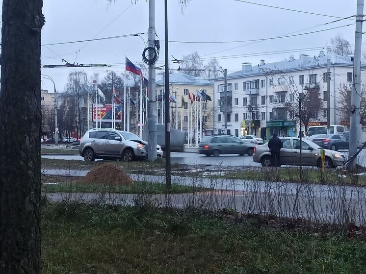 Соцмедиа показали последствия аварии у ивановского автовокзала