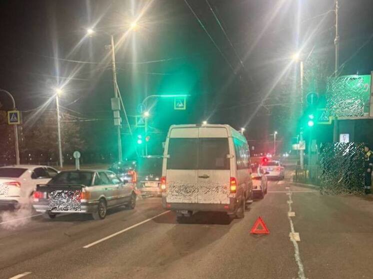 В Калининграде ДТП с маршруткой закончилось травмой пассажирки