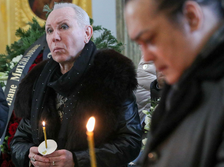 Пародист Пугачевой и Леонтьева Александр Песков задолжал приставам 13,6 млн рублей