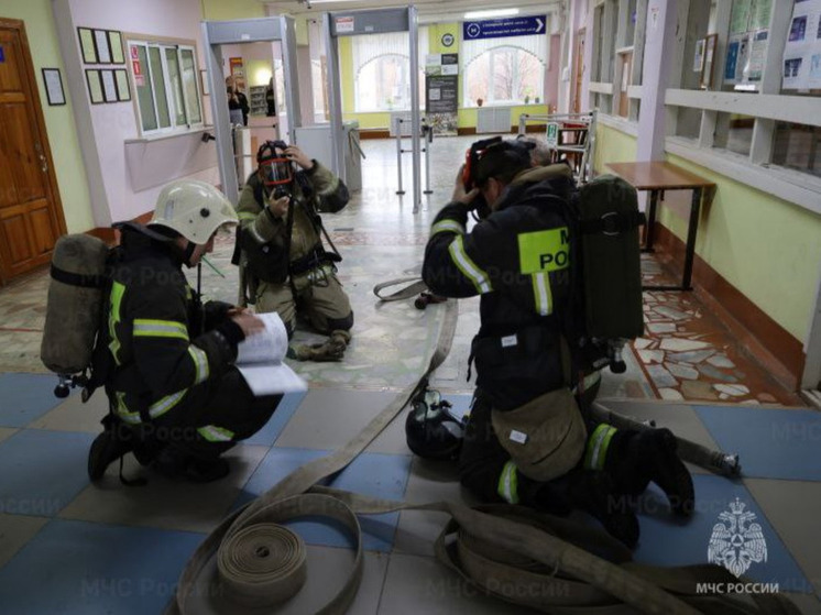 В чебоксарском техникуме тушили условный пожар