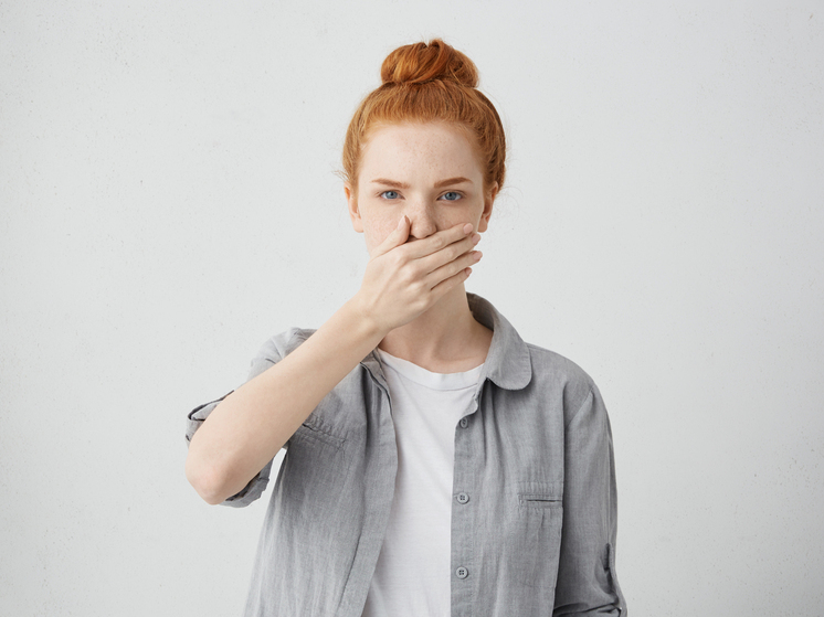 Неприятный запах изо рта может сигнализировать о серьезных заболеваниях — мнение экспертов
