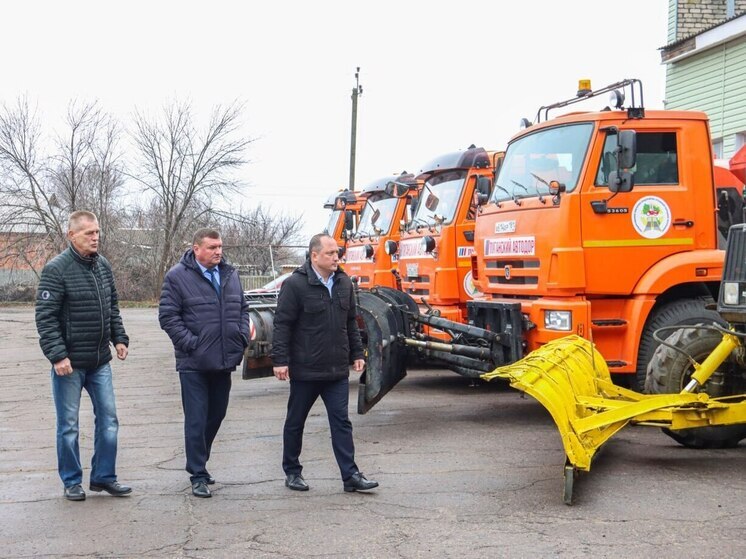 В ЛНР дорожный комплекс готовят к работе в зимний период