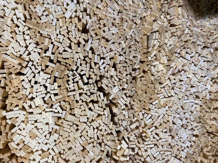 Приангарье экспортирует в КНР заготовки палочек для еды