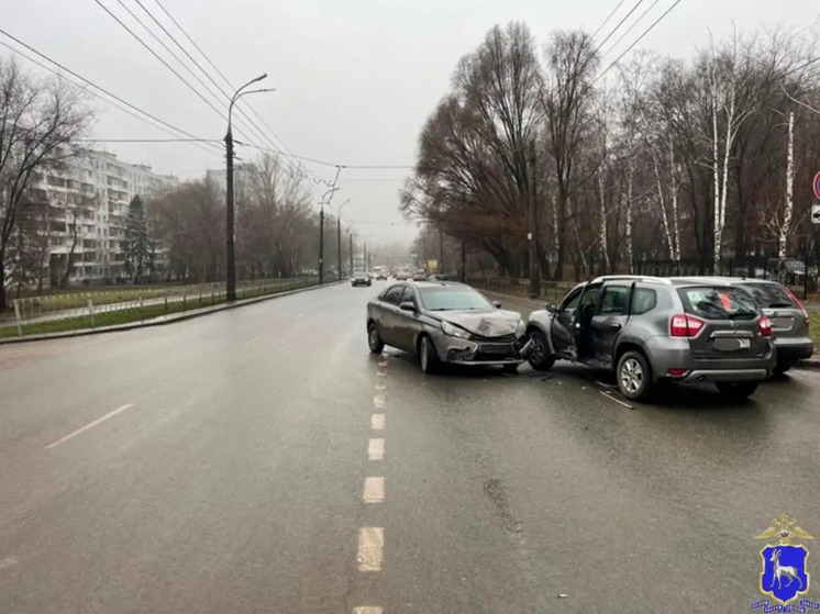 В Самаре подросток и 12-летний мальчик пострадали в столкновении двух авто