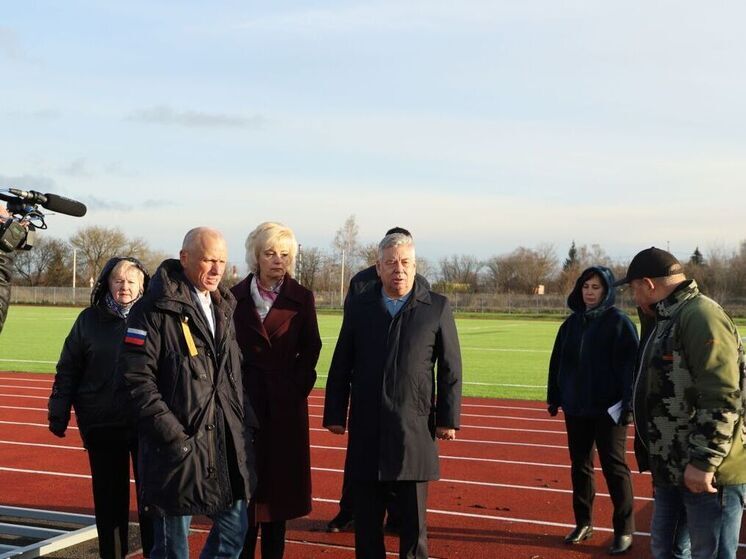 Николай Воробьев проинспектировал работы по ремонту стадиона «Юность» в Киреевске