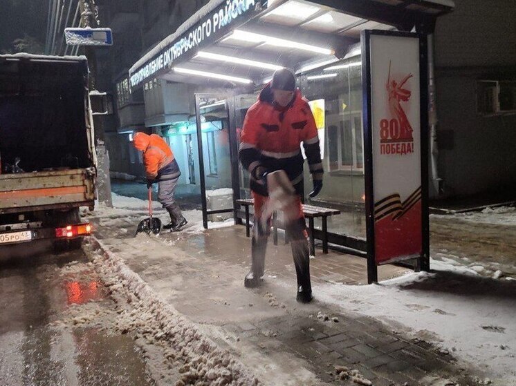 В Кирове рассказали, как будут убирать город в снежные выходные