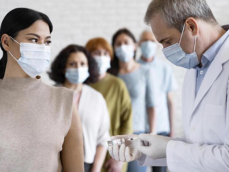 Очередь к врачам в Нижегородской области достигает 300 человек