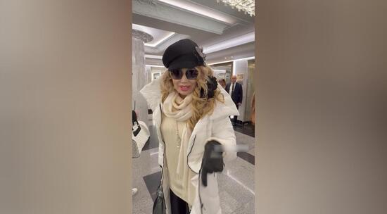 Маша Распутина удивила в Кремле модным прикидом