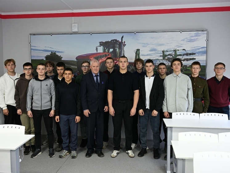 В Елецком колледже началась подготовка школьников по профессии тракториста