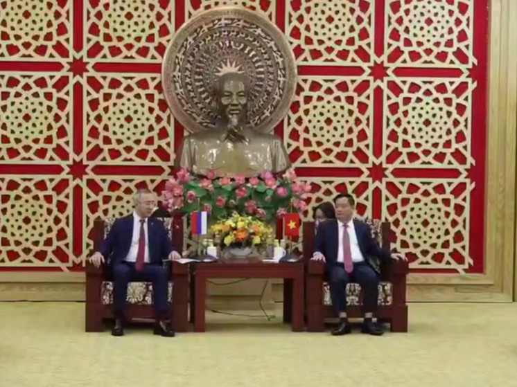 Калужский губернатор знакомится с самобытной культурой Вьетнама