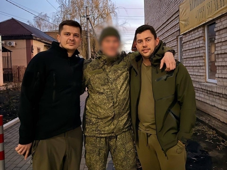 Жабин встретился с липецкими солдатами в зоне СВО и вручил награды