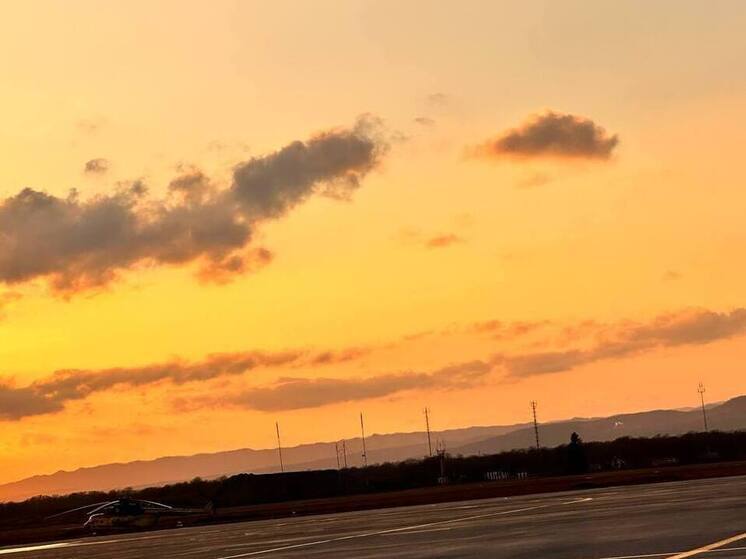 Пожарные потушили загоревшийся автомобиль в Углегорске