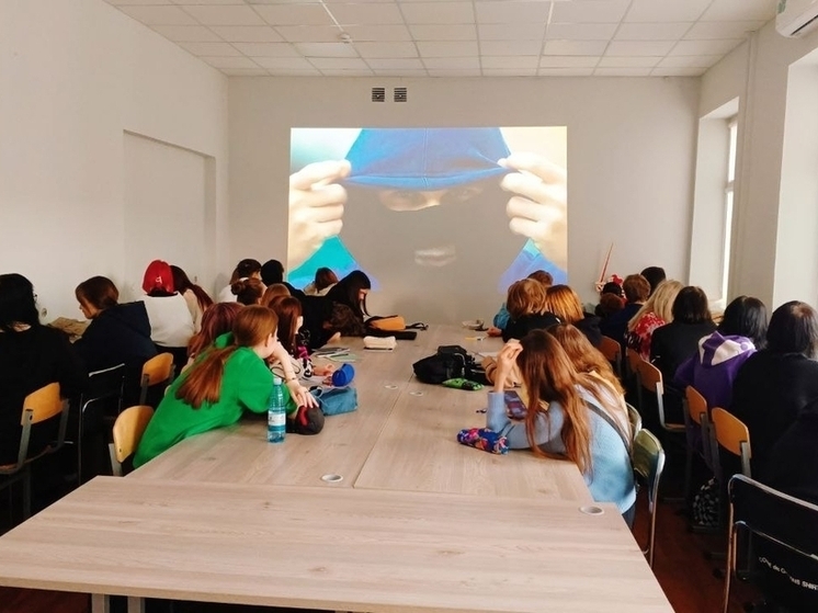 Калининградские студенты учились искусству эффективного общения