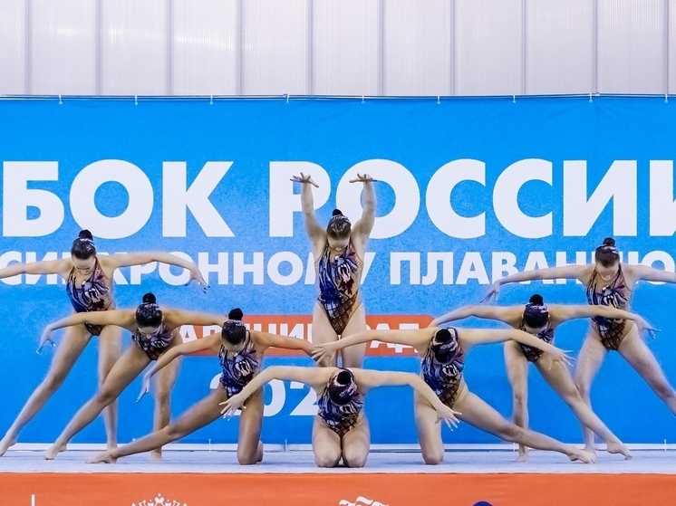 Калининград принял звезд синхронного плавания