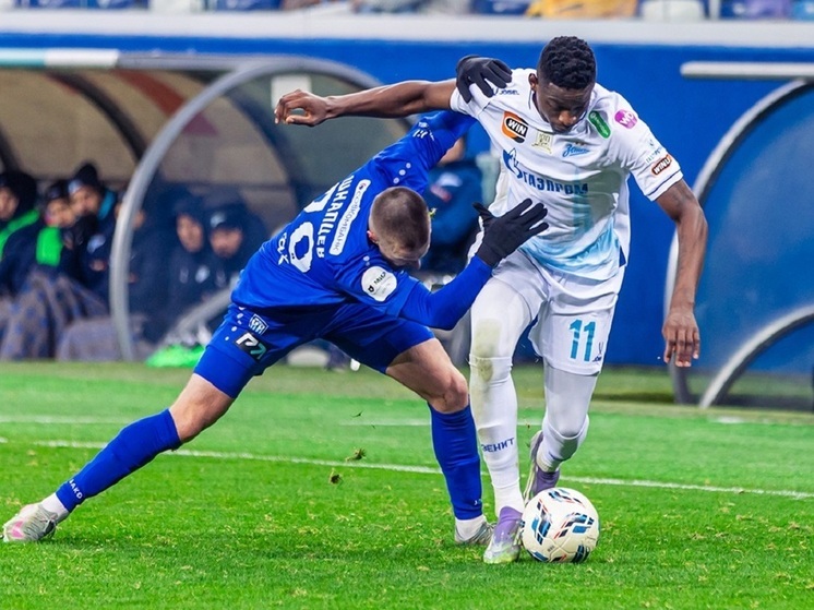 «Зенит» победил «Пари НН» в 16-м туре РПЛ. Сергей Семак отметил низкий темп игры в первом тайме, улучшение во втором и важность сухой победы. Он подчеркнул, что «Пари НН» играет качественно, особенно дома, и не является аутсайдером по содержанию игры, несмотря на низкое место в таблице. Из-за травмы Шилова возможна операция на крестообразной связке; сроки восстановления — значительные. Обе команды играли в условиях кадровых потерь.