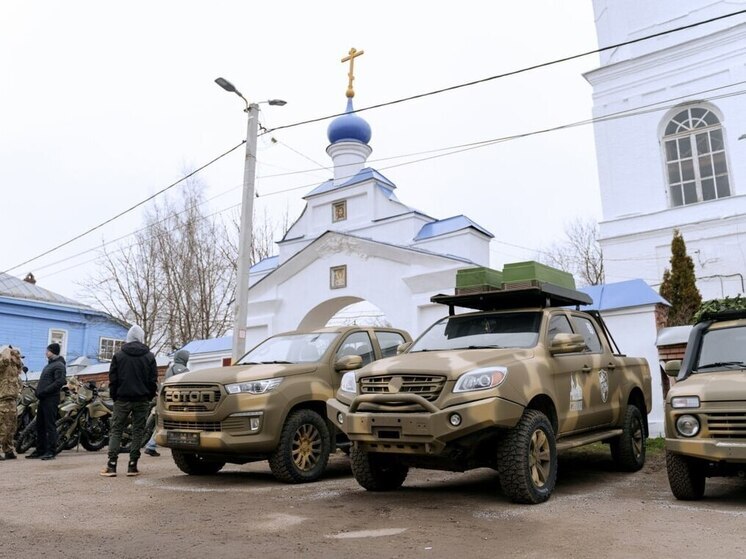 Владимирское духовенство купило на пожертвования прихожан 17 автомобилей для бойцов СВО