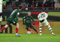 «Локомотив» и «Краснодар» сыграли вничью в 16-м туре РПЛ. Руденко открыл счёт, через пять минут Аугусто, воспользовавшись добиванием после удара Черникова и отскока от перекладины, его сравнял. «Краснодар» с 34 очками вышел на первое место, опережая ЦСКА и «Зенит» на одно очко. «Локомотив» остаётся четвёртым. Обе команды продолжат борьбу в Кубке России 26 ноября, а 30 ноября начнётся 17-й тур РПЛ.