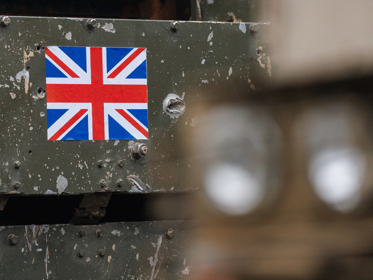 Британский патрульный корабль якобы остановил российский корвет и танкер после их прохождения через пролив Ла-Манш